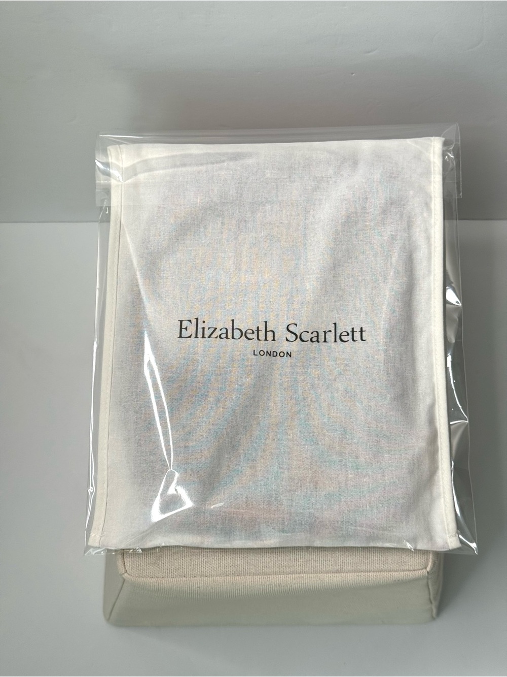 NWT Elizabeth Scarlett Honey Bee Embroidered Mini Pouch Bag in Plum Velvet - Picture 10 of 15